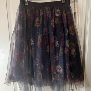 Floral print skirt